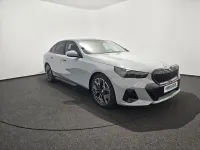 Neu BMW 540 M Sport 303 PS (222 kW) 2026 Grau Limousine