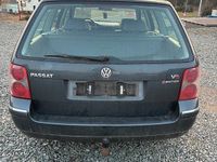 Gebraucht VW Passat 193 PS (141 kW) 2002 Grau Kombi