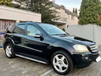 Gebraucht Mercedes ML500 306 PS (225 kW) 2006 Schwarz SUV