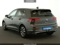 Usata VW Golf VIII Active 150 CV (110 kW) 2023 Grigio Berlina