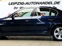 Gebraucht BMW 523 Advantage 190 PS (139 kW) 2009 Blau Limousine