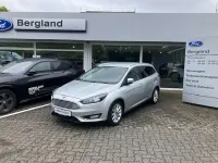 Gebraucht Ford Focus Titanium 125 PS (91 kW) 2017 Polarsilber metallic  zjncww Kombi