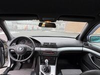 Gebraucht BMW 525 190 PS (139 kW) 2002 Grau Kombi