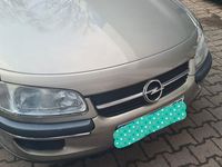 Gebraucht Opel Omega 116 PS (85 kW) 1996 Gold Limousine