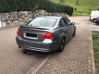 Gebraucht BMW 320 170 PS (125 kW) 2009 Grau Limousine