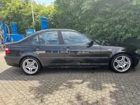 Gebraucht BMW 320 150 PS (110 kW) 2003 Schwarz Limousine
