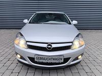 Gebraucht Opel Astra GTC Innovation 140 PS (102 kW) 2010 Argonsilber/sovereign/switchbl Coupé