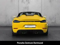 Gebraucht Porsche 718 500 PS (367 kW) 2024 Racinggelb Cabrio