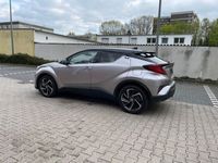 gebraucht Toyota C-HR 1.8-l-VVTi Hybrid Team Deutschland Lounge