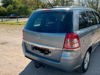 Gebraucht Opel Zafira 150 PS (110 kW) 2010 Silber Van / Kleinbus