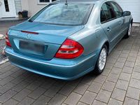 Gebraucht Mercedes E240 177 PS (130 kW) 2002 Blau Limousine
