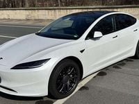 Gebraucht Tesla Model 3 Long Range RWD 235 kW (320 PS) 2024 Weiß Limousine