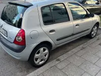 Gebraucht Renault Clio II Expression 75 PS (55 kW) 2003 Grau Limousine