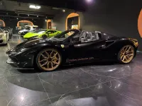 Second-hand Ferrari F8 721 CP (530 kW) 2023 Negru Cabrio
