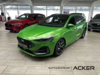 Gebraucht Ford Focus ST 280 PS (205 kW) 2024 Mean green (gruen) Kombi