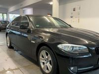 Gebraucht BMW 520 184 PS (135 kW) 2011 Schwarz Limousine