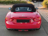 Gebraucht Fiat 124 Spider 140 PS (102 kW) 2016 Rot Cabrio