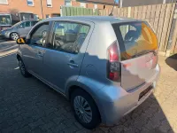 Gebraucht Daihatsu Sirion 69 PS (50 kW) 2011 Silber Kleinwagen