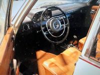 Gebraucht Mercedes 200 95 PS (69 kW) 1971 Limousine