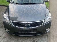 Gebraucht Kia Ceed Sportswagon Spirit 116 PS (85 kW) 2009 Kombi