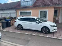 Gebraucht Opel Astra Edition 125 PS (91 kW) 2016 Weiß Kombi