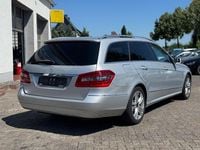 Second-hand Mercedes E250 204 CP (150 kW) 2010 Argintiu Berlinǎ