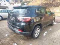 Gebraucht Jeep Compass Sport 140 PS (102 kW) 2018 Schwarz SUV