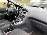 Gebraucht Peugeot 5008 Premium 156 PS (114 kW) 2011 Gris aluminium Van / Kleinbus