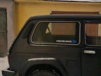 Gebraucht Lada niva 83 PS (61 kW) 2014 Schwarz SUV