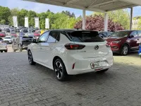 Gebraucht Opel Corsa-e Edition 100 kW (136 PS) 2022 Jade weiss/arktis weiss Kleinwagen