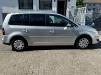 Gebraucht VW Touran Trendline 140 PS (102 kW) 2009 Silber Van / Kleinbus