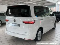 Gebraucht VW Multivan Life 150 PS (110 kW) 2023 Candyweiß (weiß) Van / Kleinbus