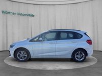 Używany BMW 218 Advantage 140 KM (102 kW) 2018 Biały Kombi