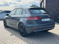 Gebraucht Audi A3 Sport 150 PS (110 kW) 2019 Grau Limousine