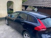 Gebraucht Volvo V40 120 PS (88 kW) 2016 Blau Limousine