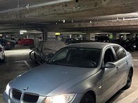 Gebraucht BMW 318 131 PS (96 kW) 2007 Andere farben Limousine