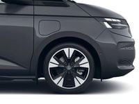 Second-hand VW Multivan Goal 245 CP (180 kW) 2025 Gri Monovolum