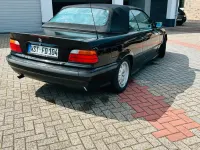 Gebraucht BMW 318 Cabriolet 116 PS (85 kW) 1998 Schwarz Cabrio