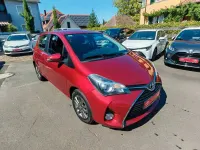 Gebraucht Toyota Yaris Comfort 99 PS (72 kW) 2015 Rot Kleinwagen