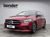 Gebraucht Mercedes B180 Style 136 PS (100 kW) 2022 Rot Kleinwagen