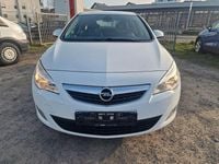 Gebraucht Opel Astra Selection 101 PS (74 kW) 2010 Weiß Limousine