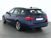 Gebraucht BMW 318 136 PS (100 kW) 2018 Mediterran blau metallic Kombi