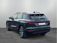Gebraucht Audi Q6 e-tron Performance 225 kW (306 PS) 2025 Grau (manhattangrau metallic) SUV
