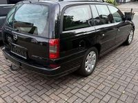 Gebraucht Opel Omega Sport 144 PS (105 kW) 2002 Kombi