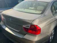 Gebraucht BMW 318 143 PS (105 kW) 2008 Gold Limousine