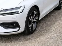 Gebraucht Volvo V60 Core 163 PS (119 kW) 2024 Weiß Kombi