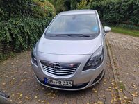 Gebraucht Opel Meriva Active 120 PS (88 kW) 2013 Silber Van / Kleinbus