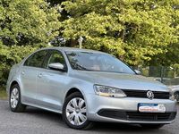 Gebraucht VW Jetta Trendline 105 PS (77 kW) 2012 Silber Limousine