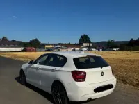 Gebraucht BMW 114 102 PS (75 kW) 2014 Weiß Kleinwagen
