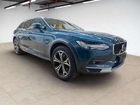 Używany Volvo V90 CC Ultimate 250 KM (183 kW) 2023 Niebieski Kombi
